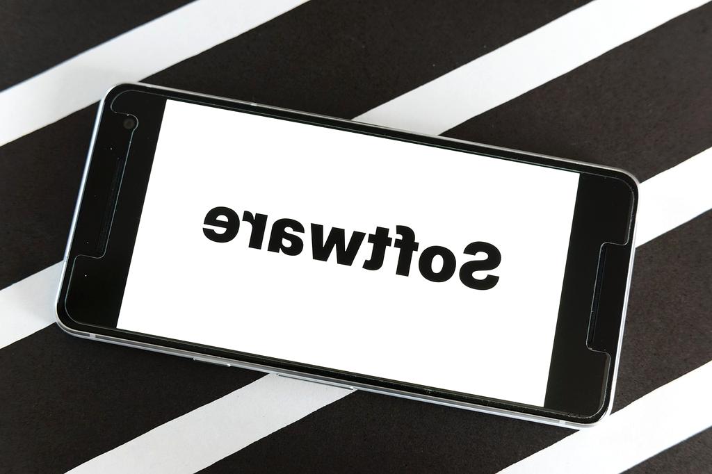 Holographic user interface for system monitoring